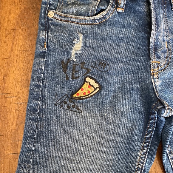 H&M Shorts - Picture 2 of 9